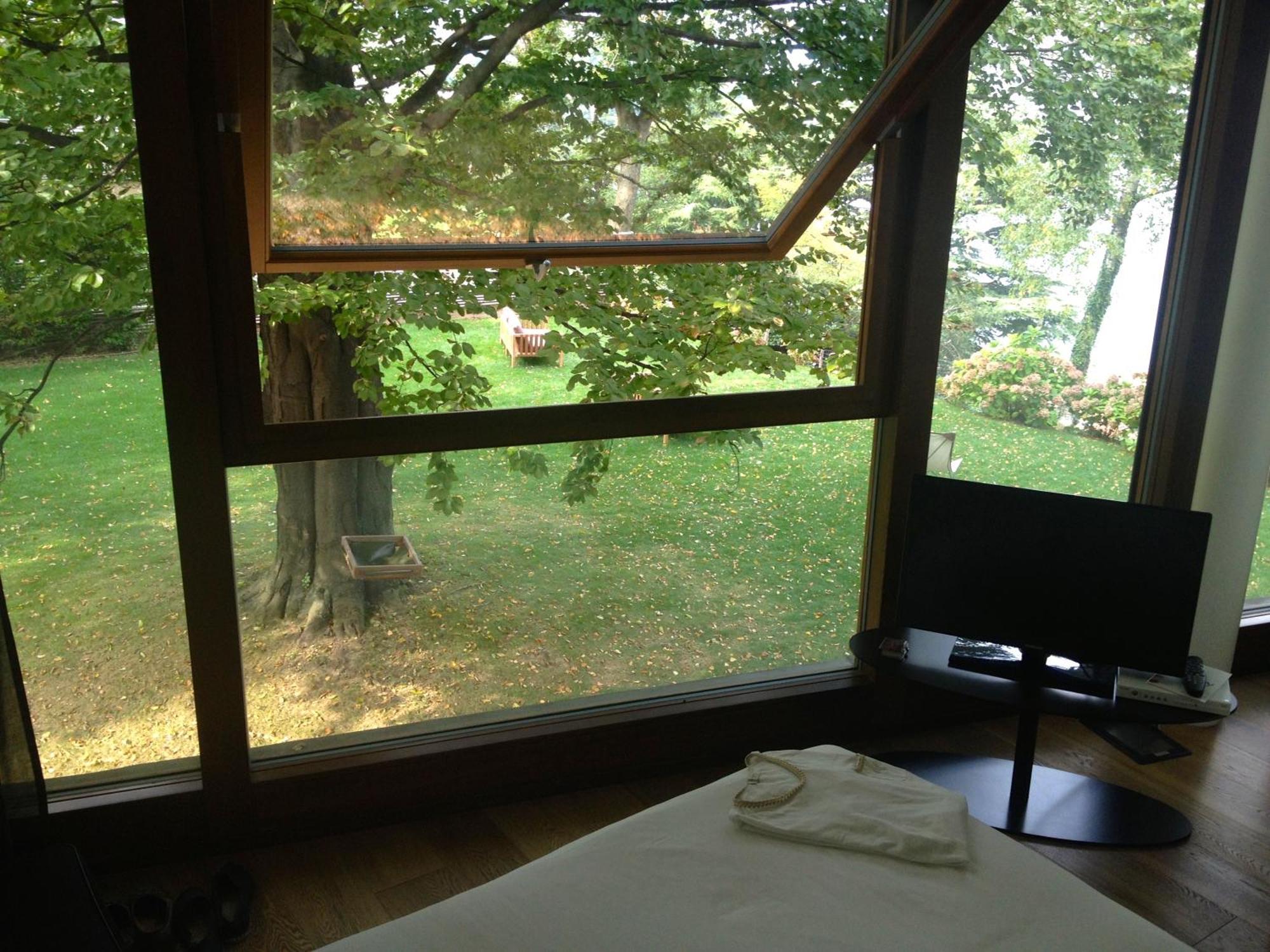 Hotel Casa Sull'Albero Malgrate Camera foto